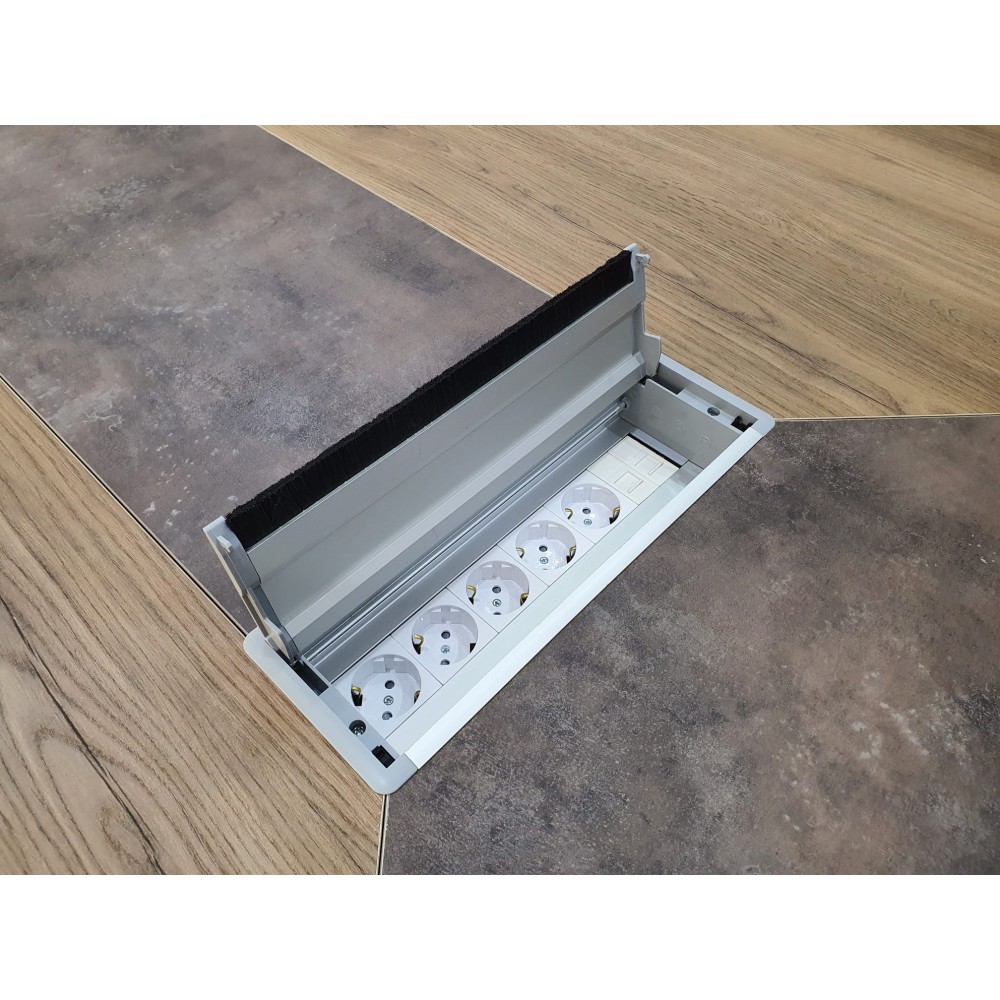 Böyük Oval Görüş Masası