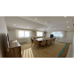 Böyük Oval Görüş Masası