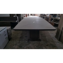 Réunion De La Table En Bois