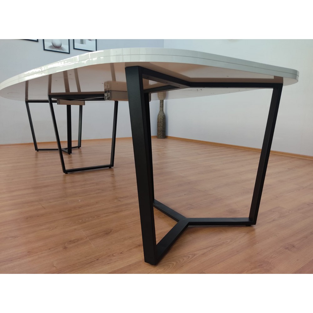 Böyük Oval Görüş Masası Blanc