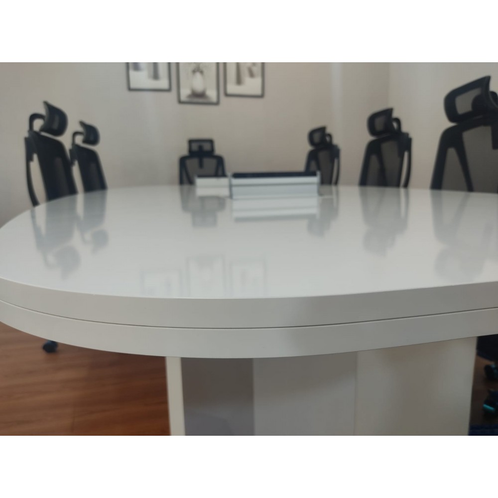 Böyük Oval Görüş Masası Blanc