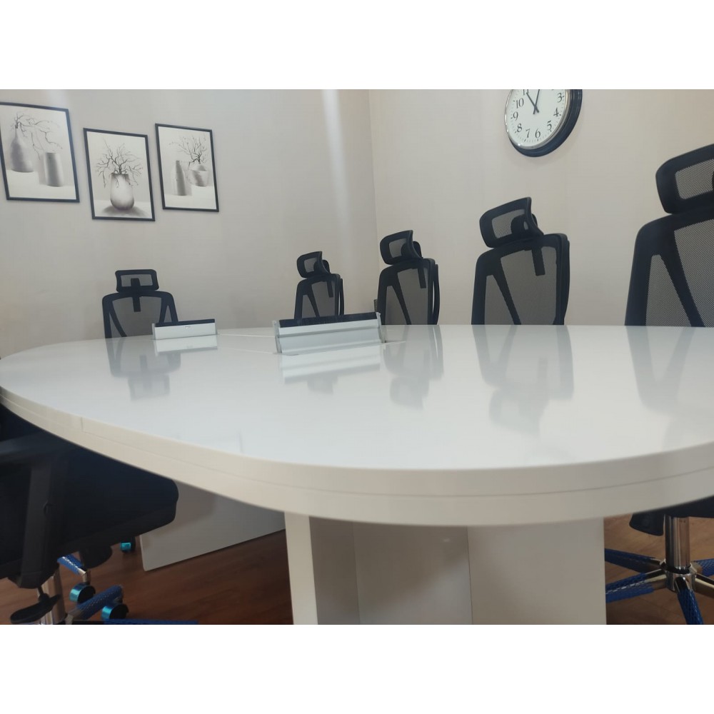 Böyük Oval Görüş Masası Blanc