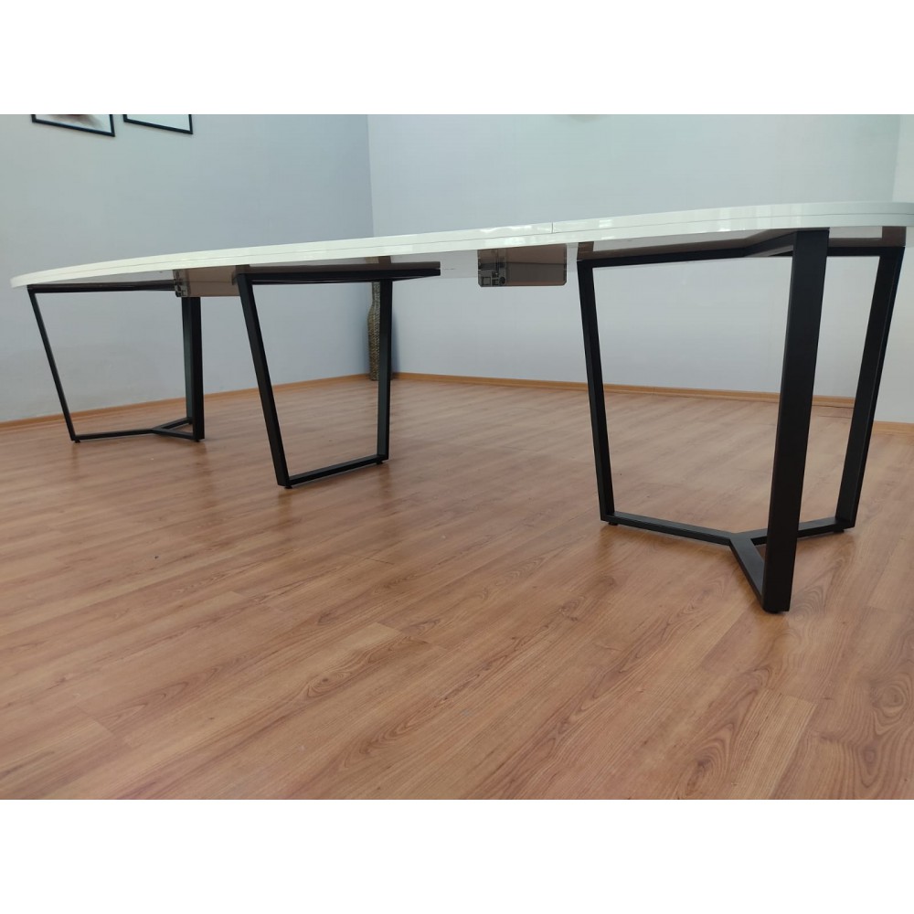 Böyük Oval Görüş Masası Blanc