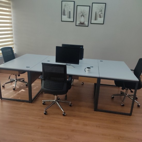 Bureau D'Étude Zelinda 4 Pièces