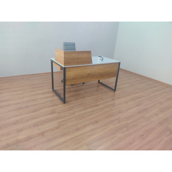 Single Desk Zelinda