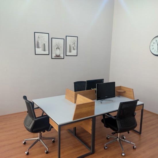 Bureau D'Étude 3 Pièces Zelinda