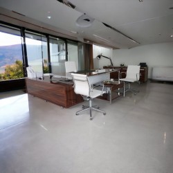 Bureau D'Istanbul Executive Team Porsche Terre Hg. Noyer