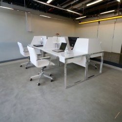 Bureau Multi Zealand Pour Quatre Personnes 276 X 138 Cm