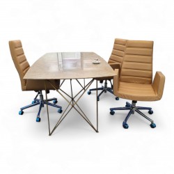 Président De Travail En Études Asiatiques