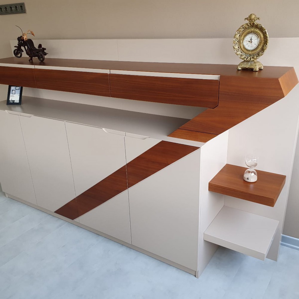 Ensemble de bureau exécutif doré