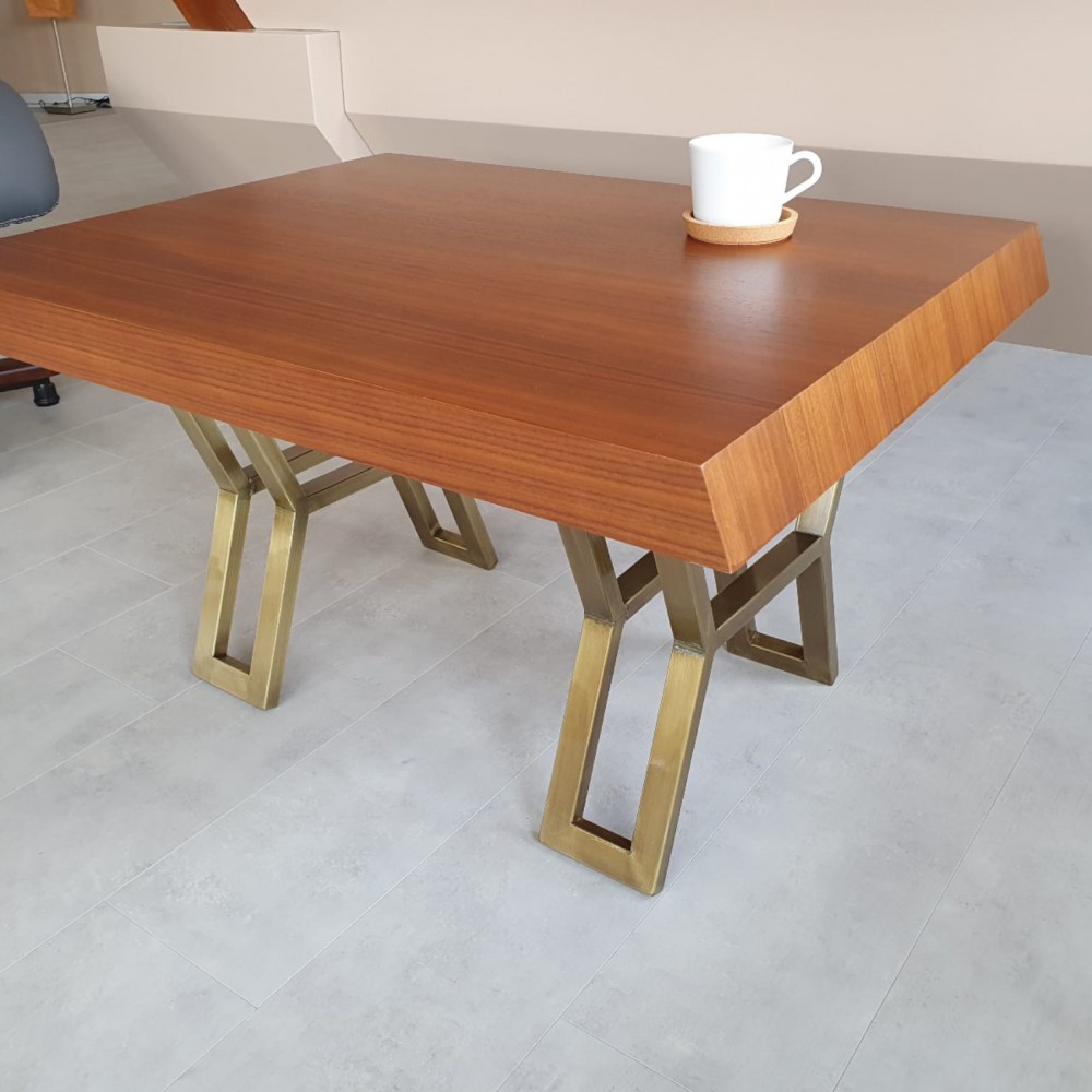 Ensemble de bureau exécutif doré