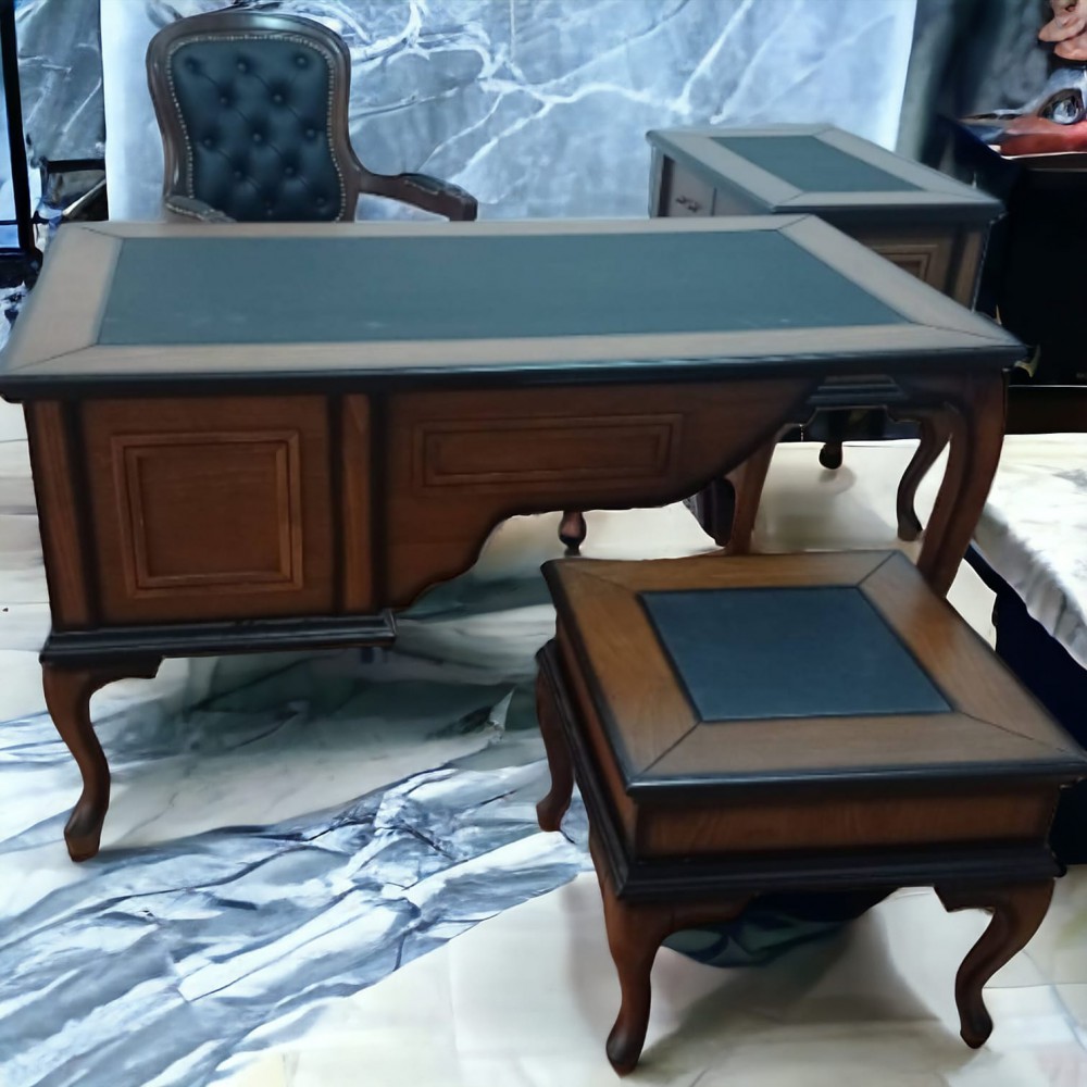 Petit ensemble de bureau British Lukens