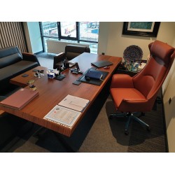 Meubles De Bureau De Construction