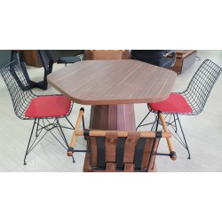 Pied conique en bois de réunion ronde