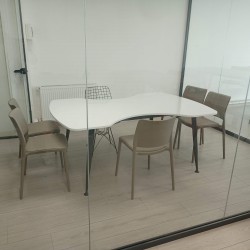 Böyük Oval Görüş Masası