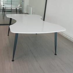 Böyük Oval Görüş Masası