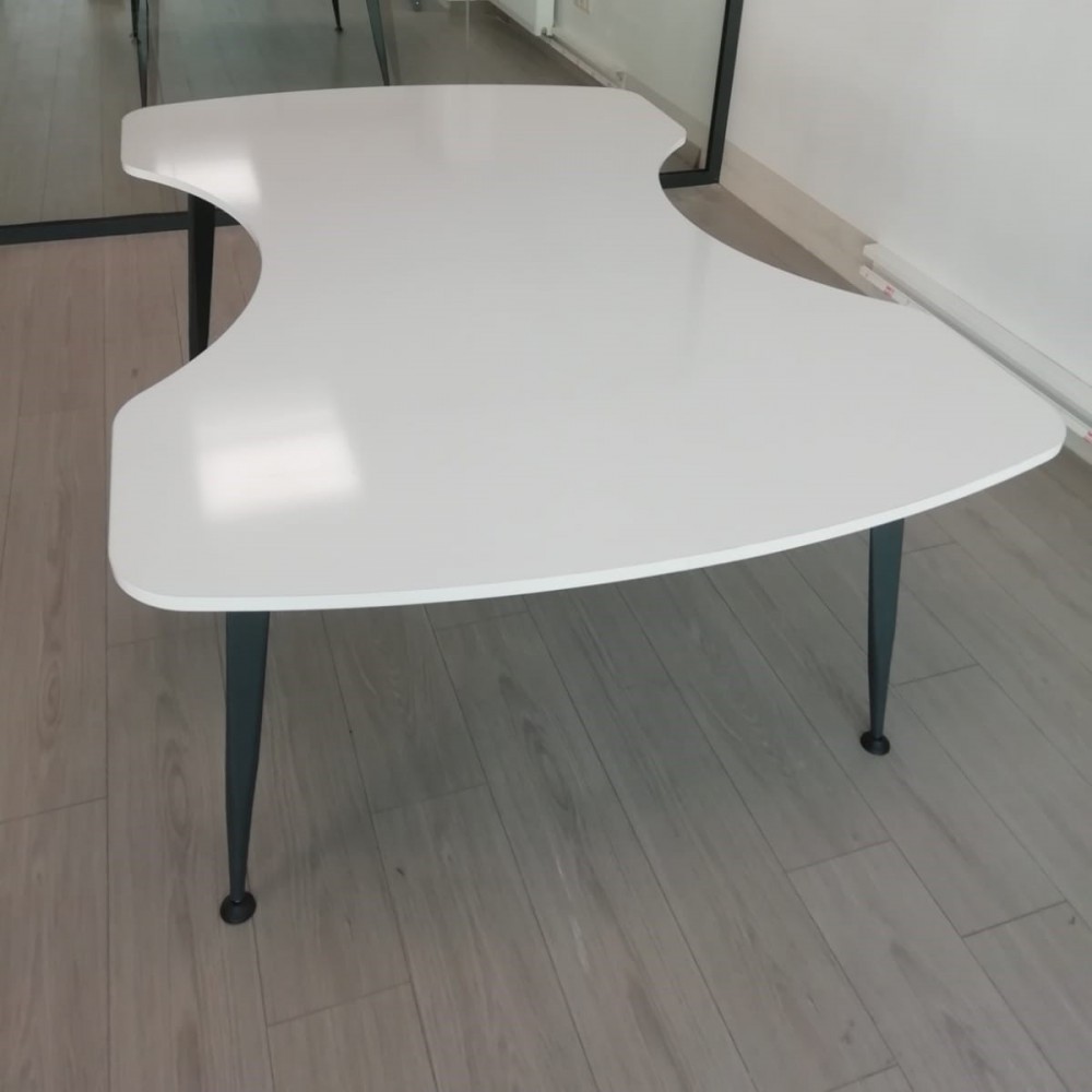 Böyük Oval Görüş Masası