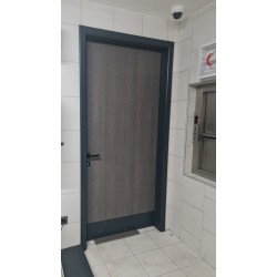 Systèmes de séparation de porte en bois