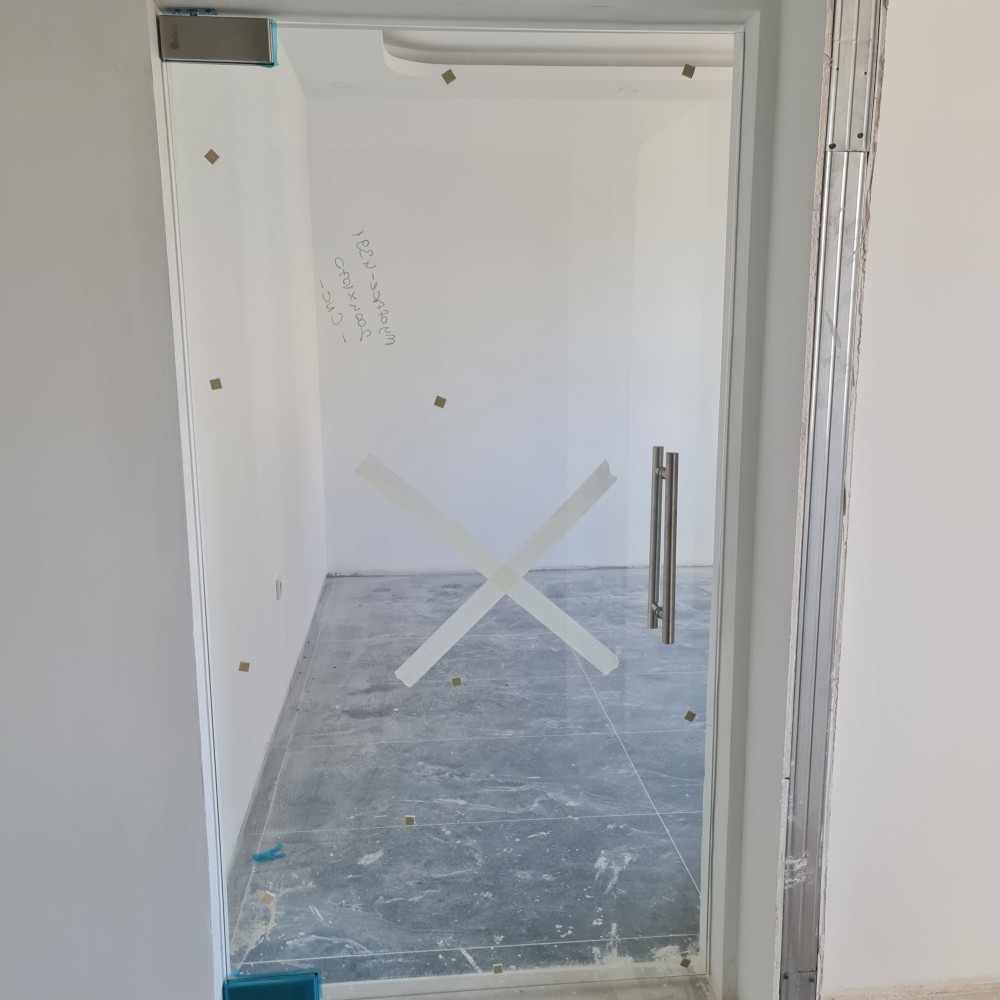 Systèmes De Cloisons À Portes Vitrées