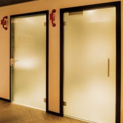 Systèmes De Cloisons À Portes Vitrées