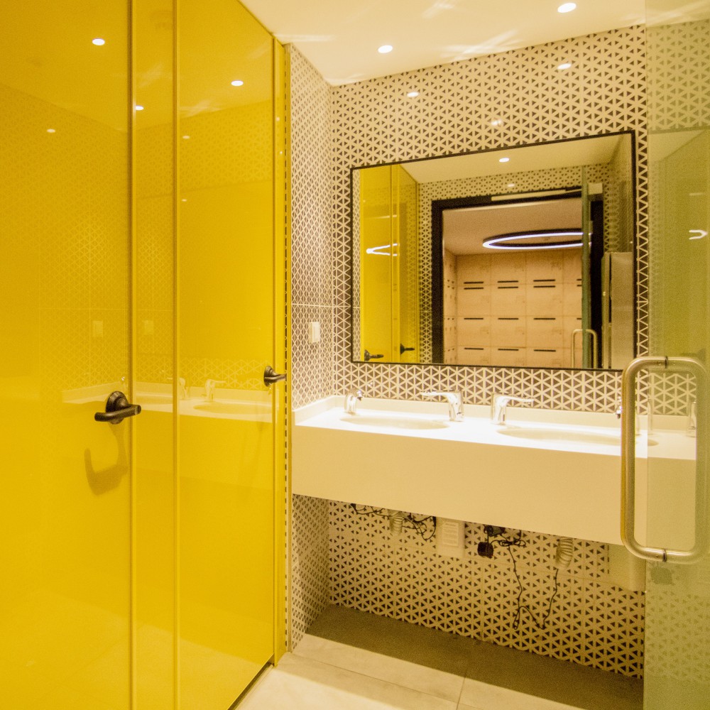 Systèmes de séparation d'évier en verre