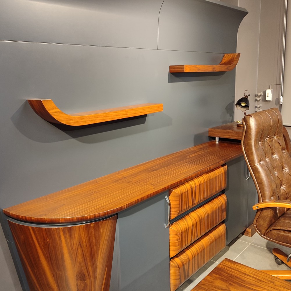 Ensemble de bureau Neta Makam