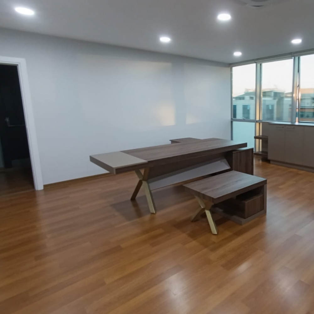 Bureau de travail GökMetal