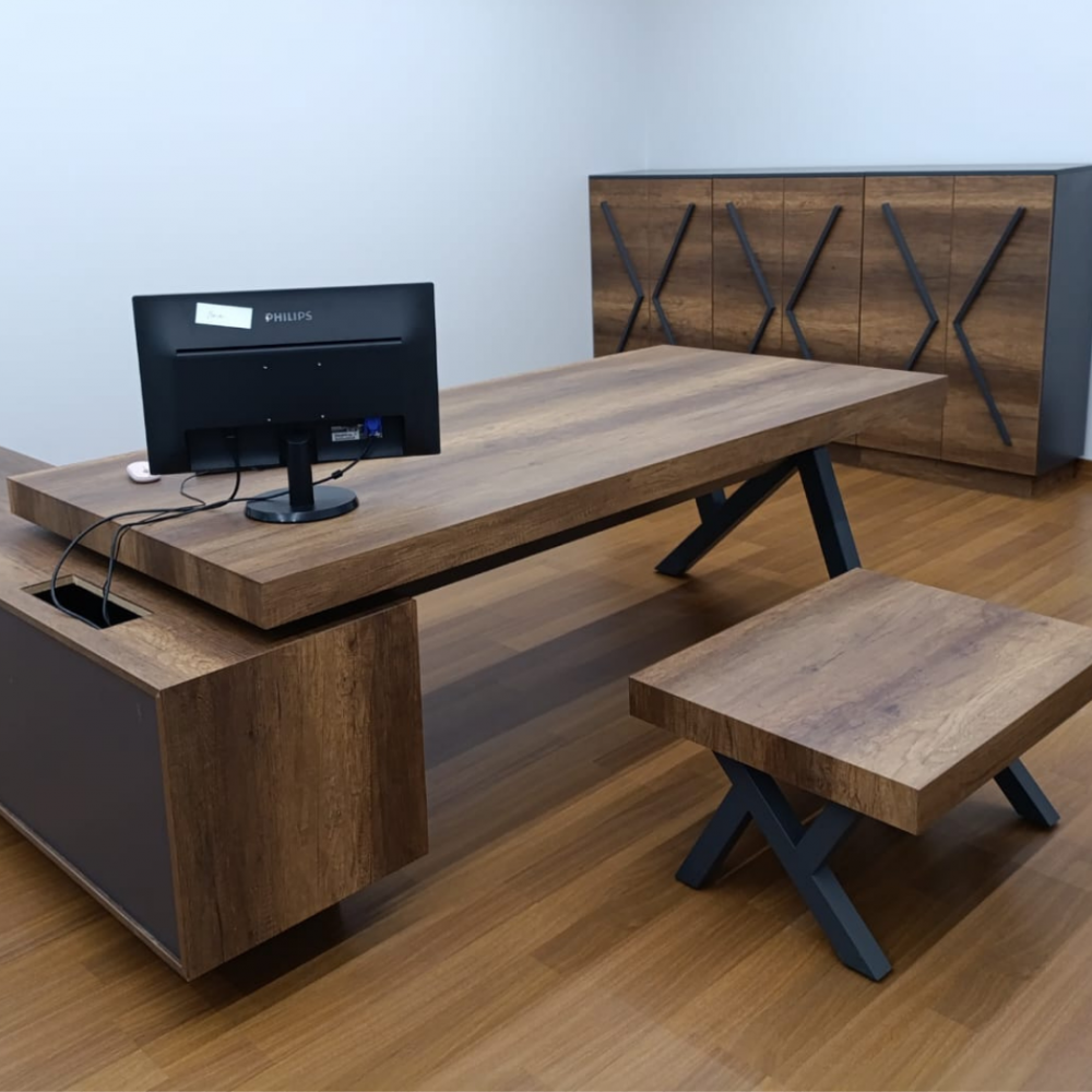 Bureau de travail GökMetal