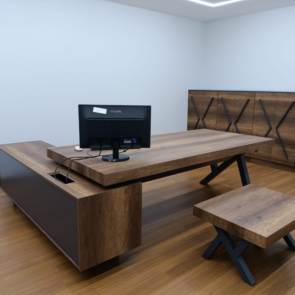 Bureau de travail GökMetal