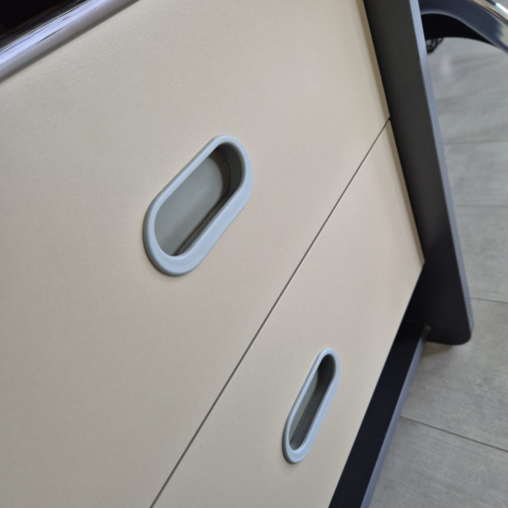 Apple Pour Quatre Personnes Bureau Poste De Travail