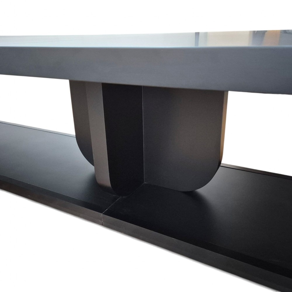 Grande Table De Réunion Laquée Noire Pour 20 Personnes