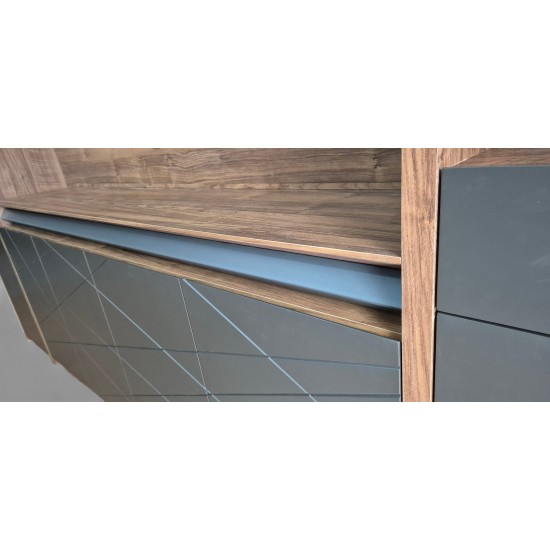 Armoire Avec Unité Signature