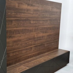 Unité De Télévision Signature