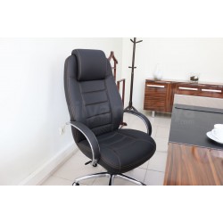 Bureau D'Istanbul Executive Team Porsche Terre Hg. Noyer