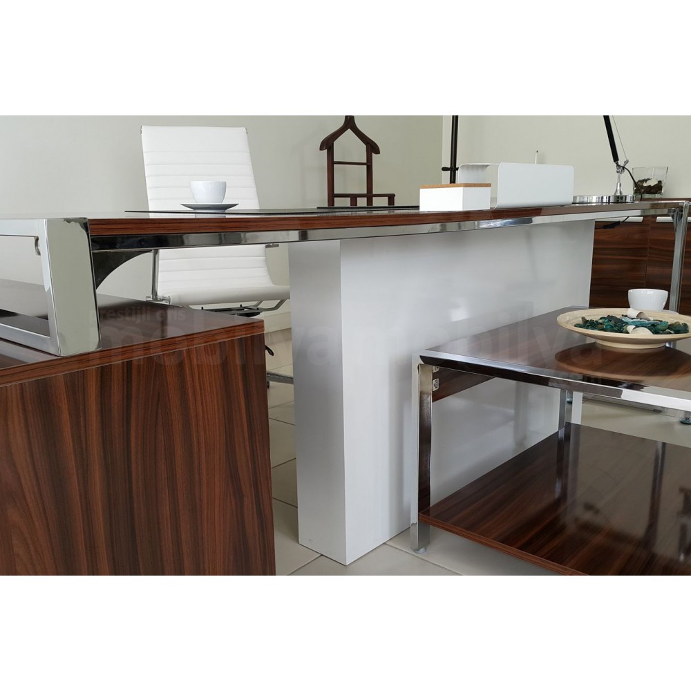 Bureau D'Istanbul Executive Team Porsche Terre Hg. Noyer