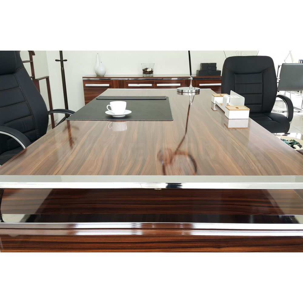 Bureau D'Istanbul Executive Team Porsche Terre Hg. Noyer