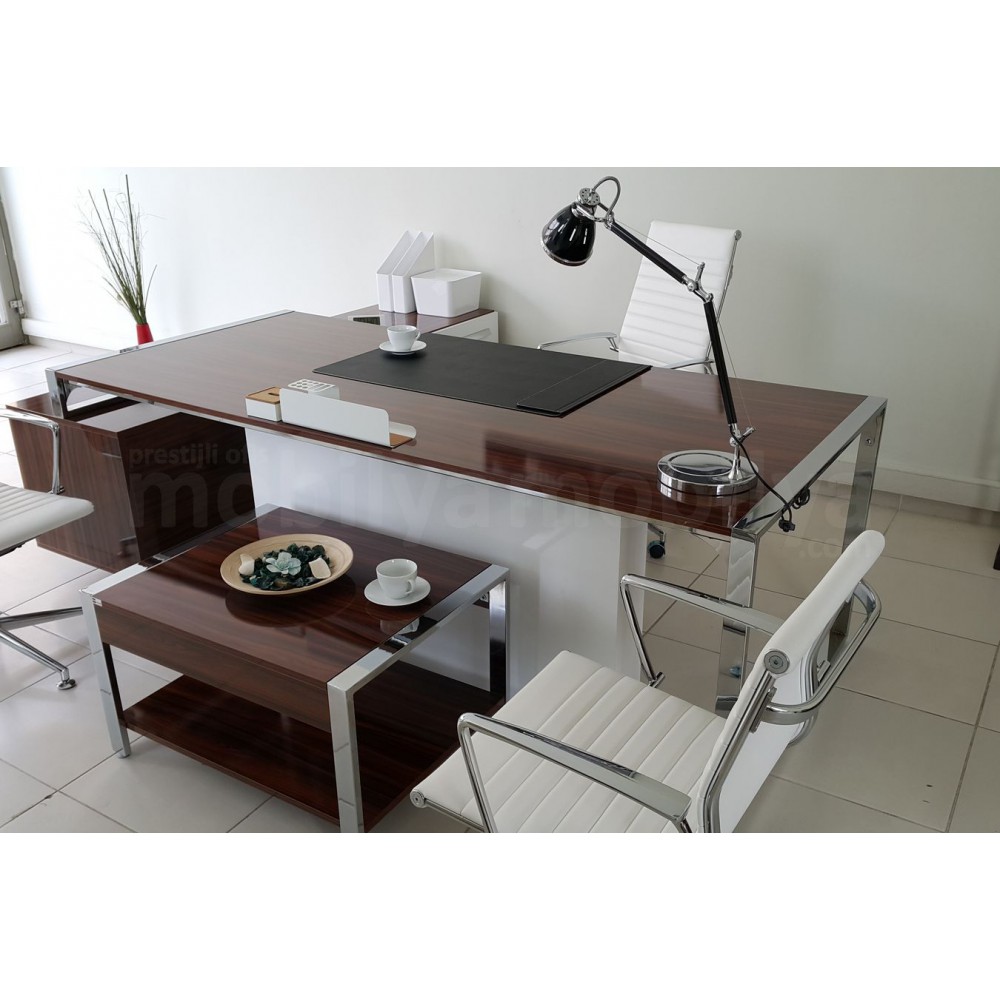 Bureau D'Istanbul Executive Team Porsche Terre Hg. Noyer